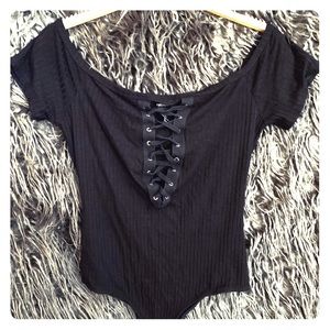 Black ribbed bodysuit - Forever 21